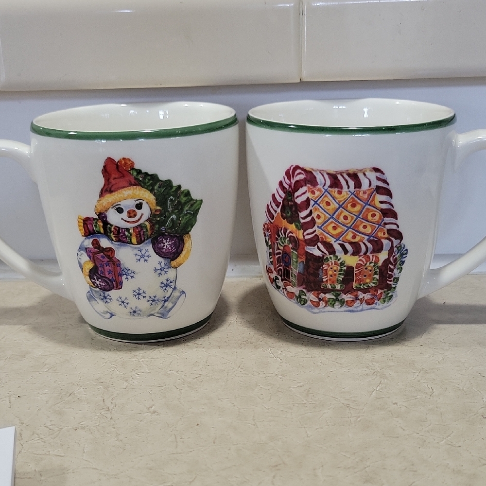 Chriatophwr Radko Festive Snowman and Gingerbread Mug Set